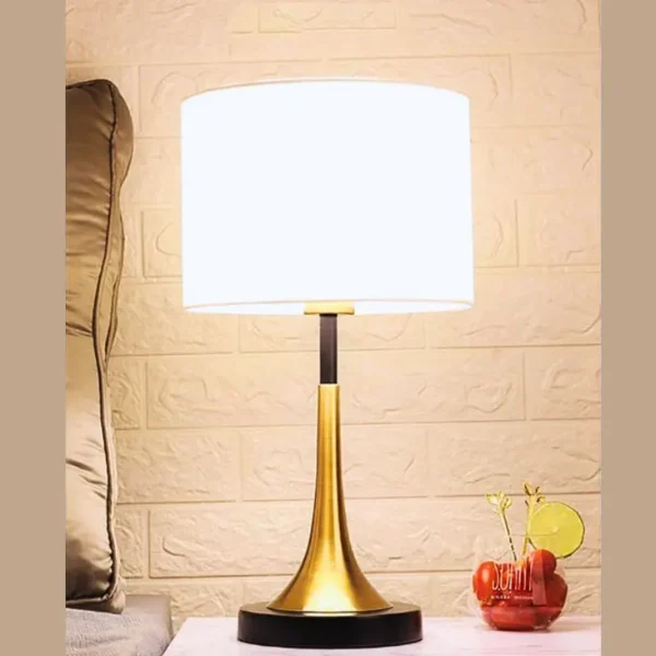 modern decorative iron body bedside table lamp in dubai