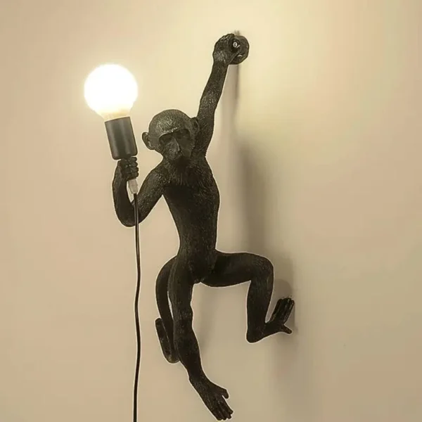wall lamp in dubai